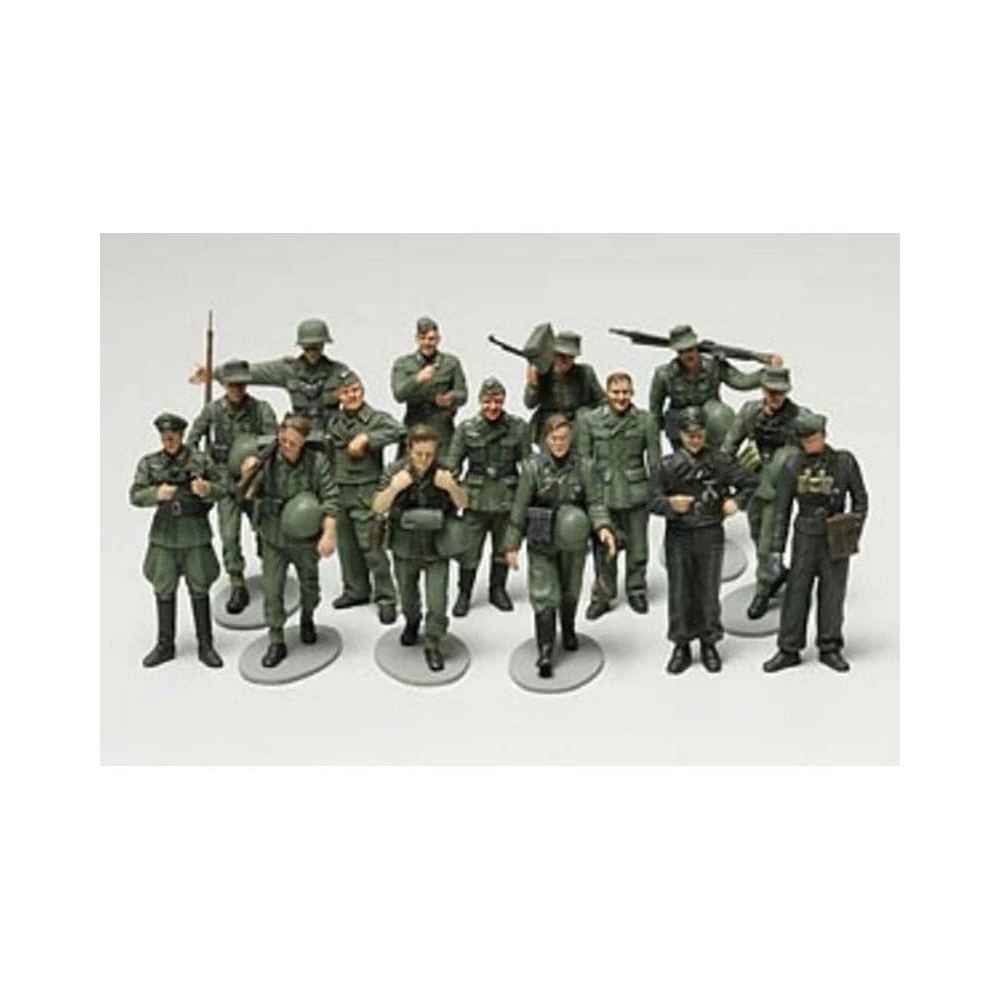 1/48 WWII German Infantry On Maneuvers Tamiya 32530 3 1/48 WWII German Infantry On Maneuvers Tamiya 32530