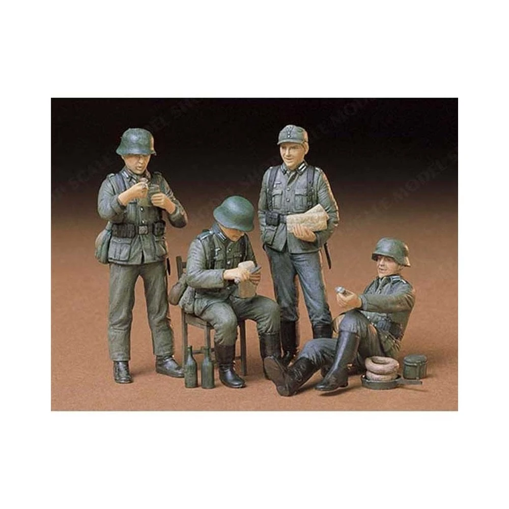 1/35 German Soldiers At Rest Tamiya 35129 3 1/35 German Soldiers At Rest Tamiya 35129