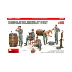 1/35 German Soldiers At Rest (Spec Edition) Miniart 35378